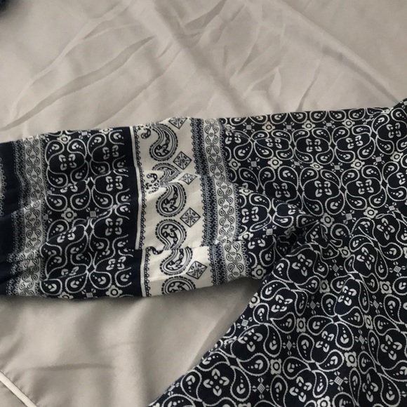 Style & Co tunic style blouse - Picture 4 of 6